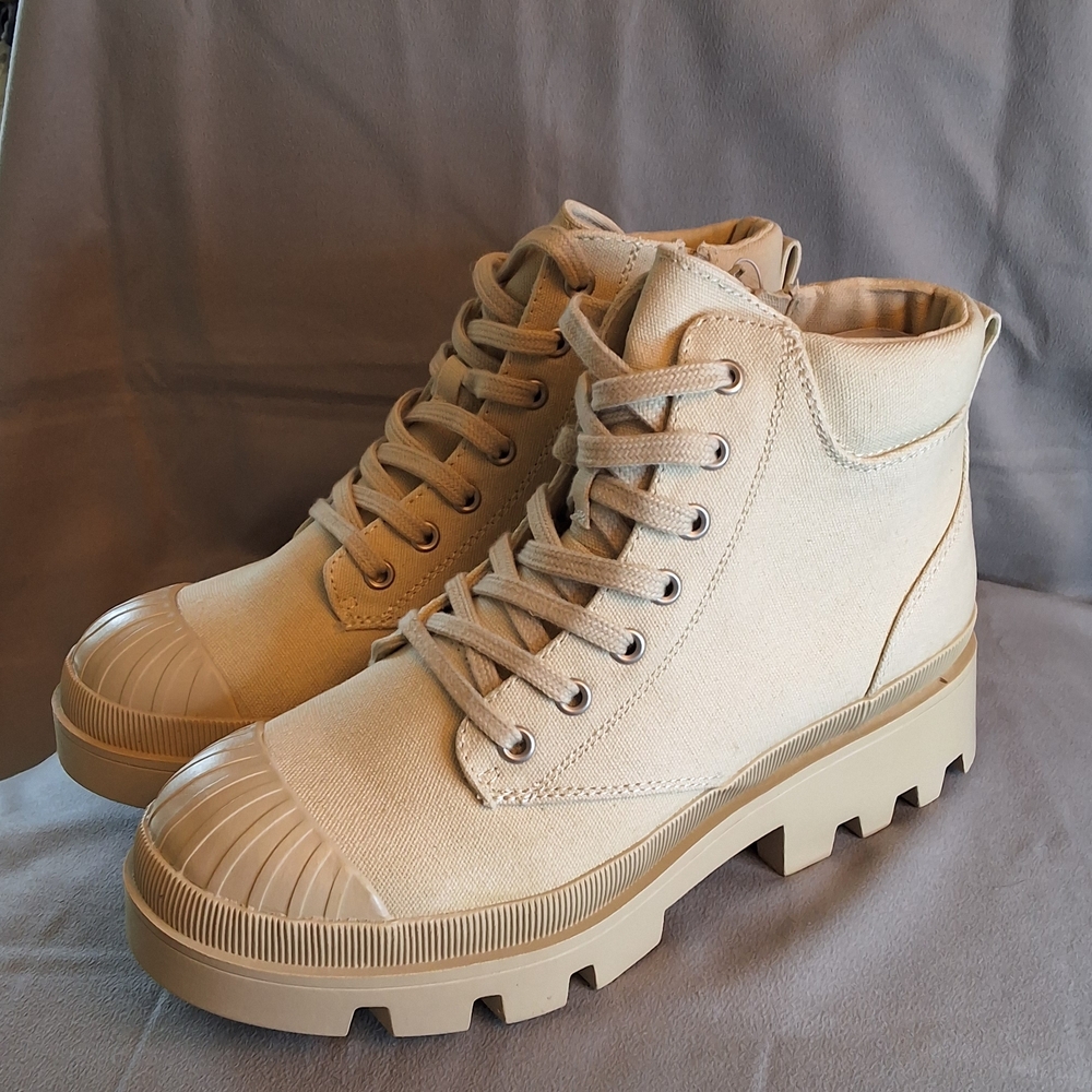 Womens Creme Colored Chunky Combat Canvas Boots Brand New Falls Creek Sz9M